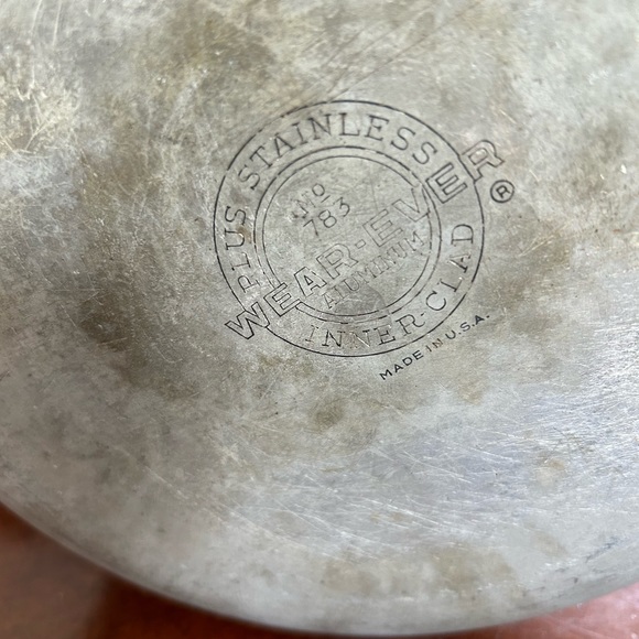 Vintage Pots & Pans - Picture 2 of 9